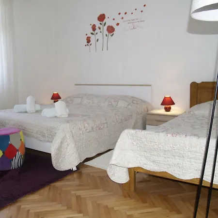 Apartment Vito *